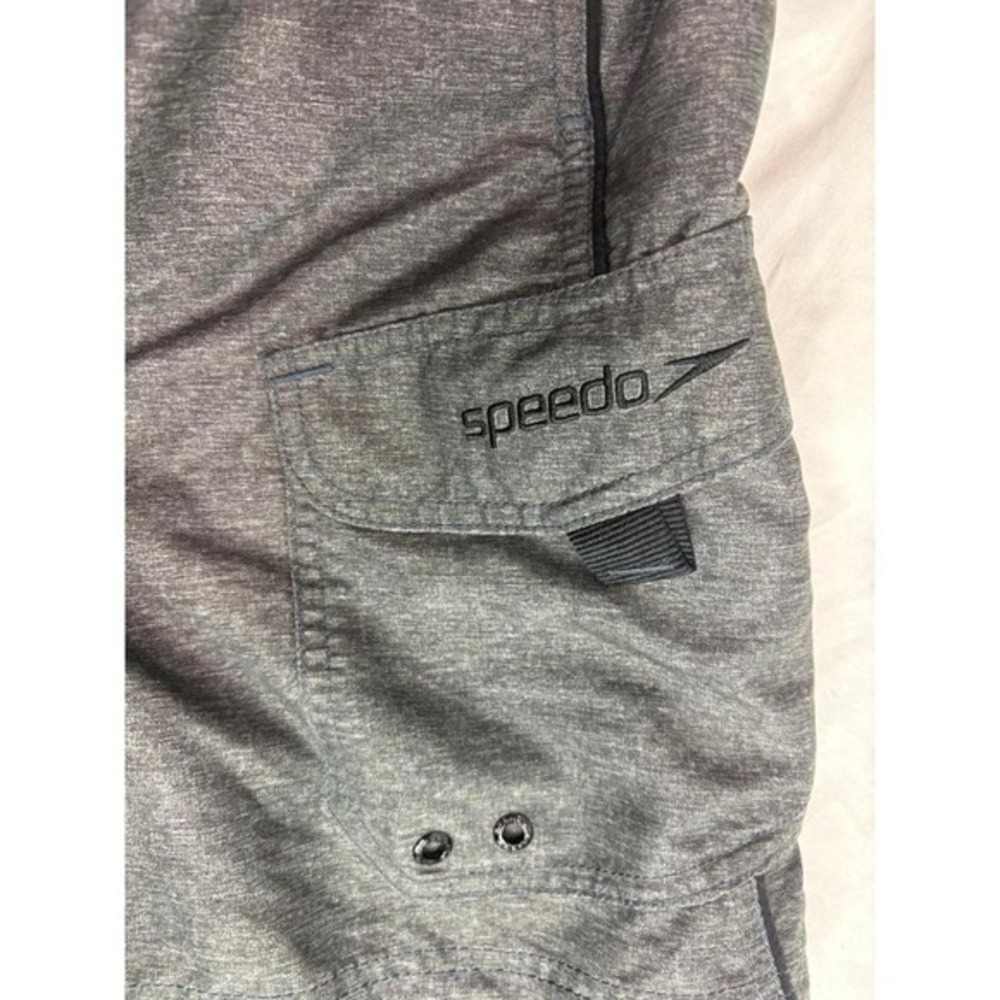 Black and grey Speedo men's swim trunks size medium - Picture 3 of 7